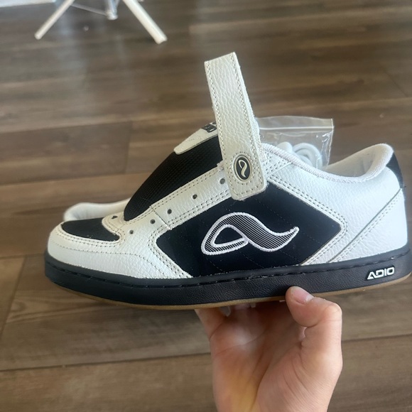 RARE Adio Hamilton Straps Skate Shoe Y2K VTG Size 8.5 BAM - Picture 2 of 10